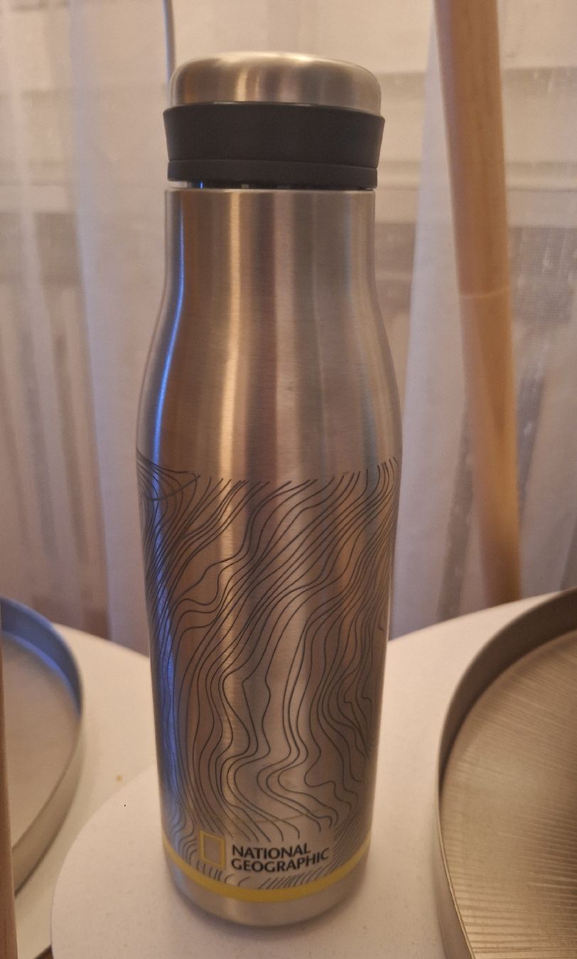Borracce & Thermos: Trinkflasche "National Geographic"  – Nuovo (secondo la descrizione) da Luzern venduto da thomarco 1