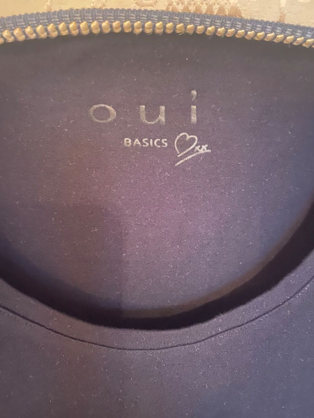 T-shirt: T-Shirt schwarz, Gr. 36 – Usato da Arni AG venduto da Mimo007 1
