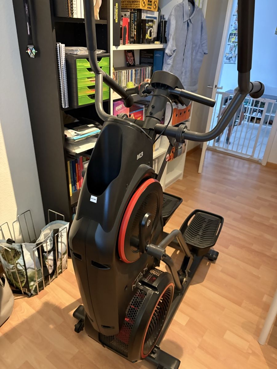 Bowflex Hometrainer: Crosstrainer Bowflex M3 schwarz gebrauchter Zustand – Usato da Pfäffikon ZH venduto da Stevenknight