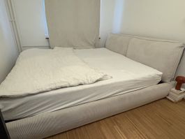 Bettgestell mit Stoffbezug 2 jährig
