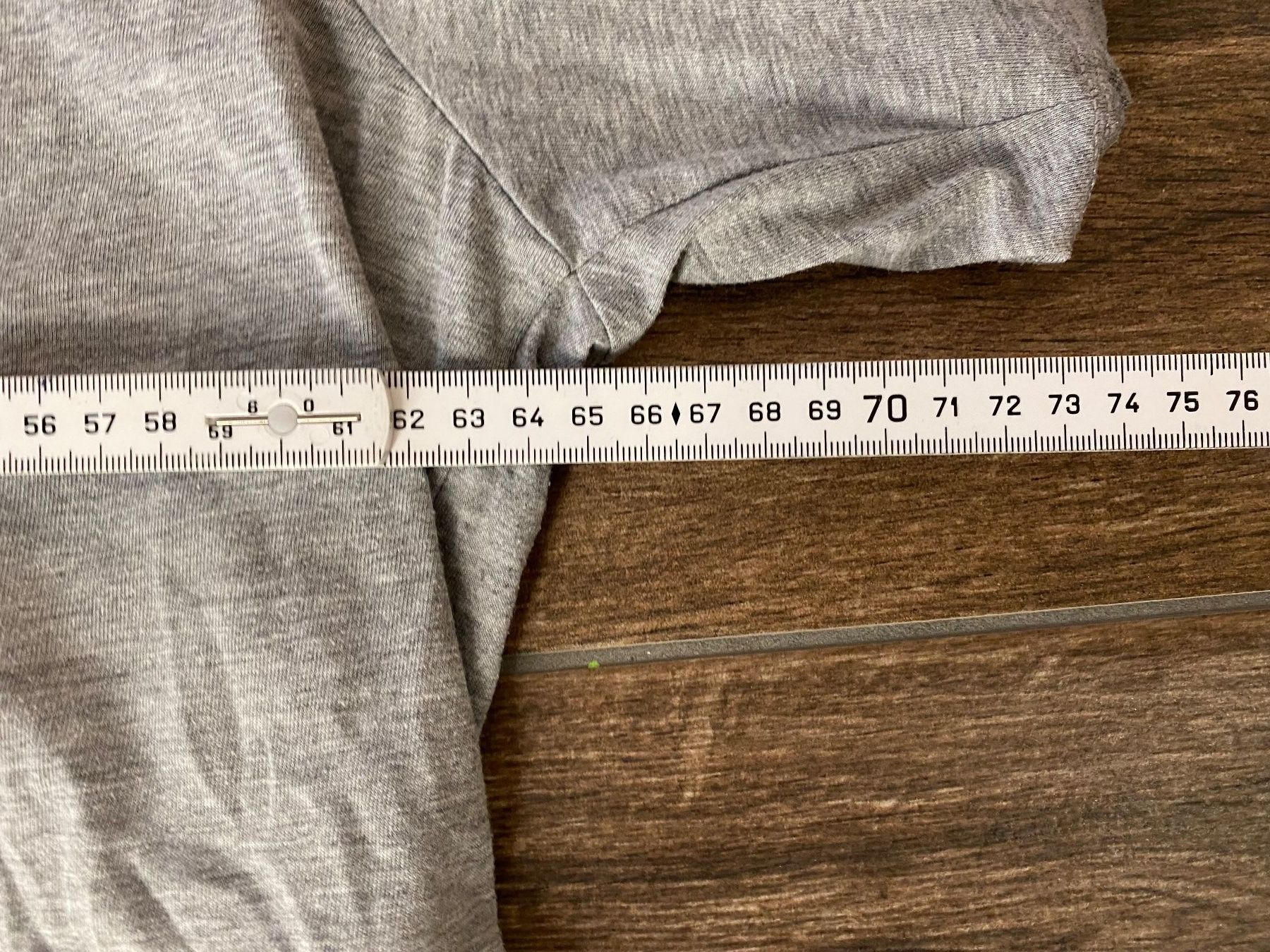 Asos T-Shirts: Asos T-Shirt grau rot Gr. 52 – Gebraucht aus Pratteln von a23_j2gs 5