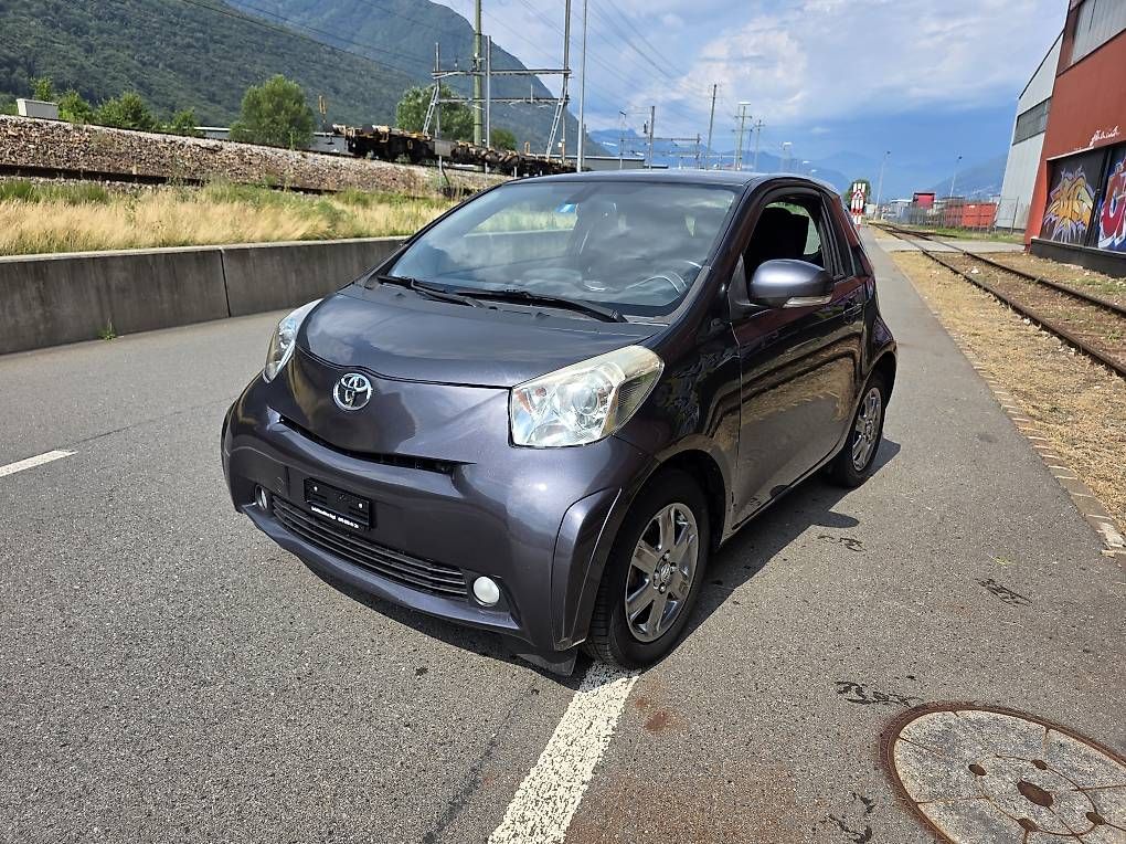 Automobili: Toyota IQ    Targabile Da Subito – Usato da Cadenazzo venduto da LuismacchineSagl 1