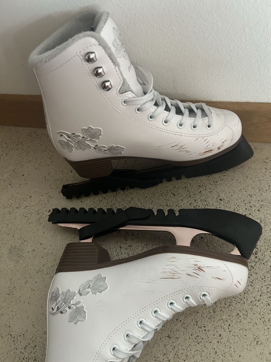 Pattini da ghiaccio: Bladerunner Diva Schlittschuhe  – Usato da Wolfhausen venduto da eil_jc5j 1