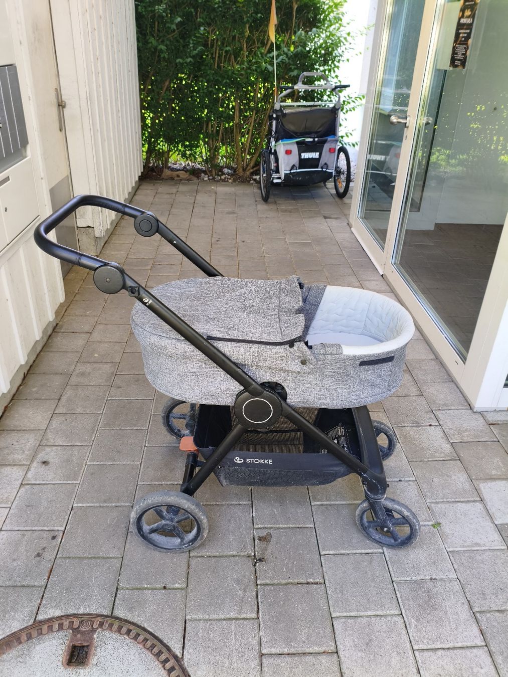 Stokke Carrozzine: Stokke Beat Kinderwagen inkl. Babyschale & Sitz – Usato da Volketswil venduto da Bane88 1