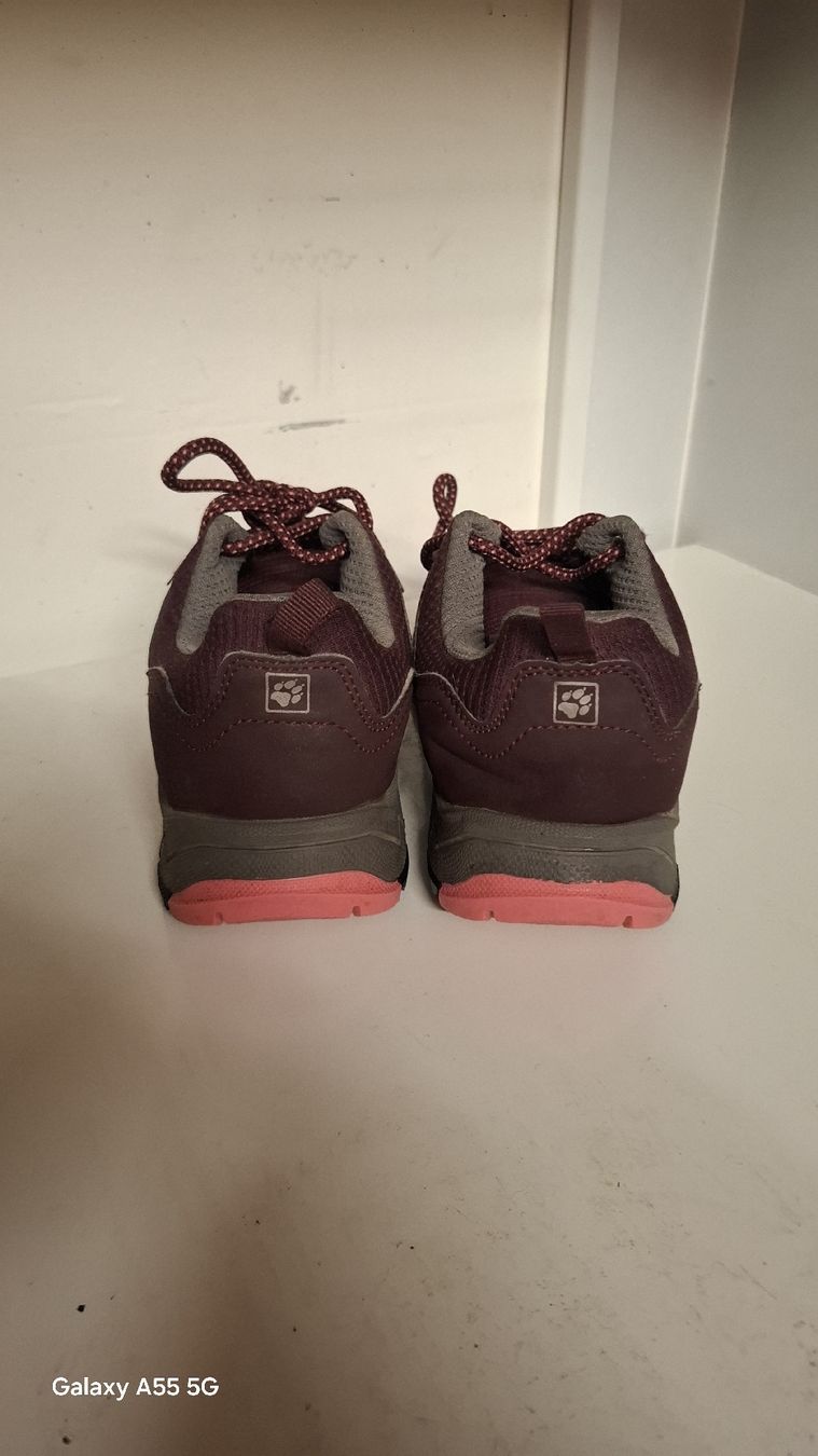 Scarpe per ragazzi: Jack Wolfskin Mädchen-Wanderschuhe, Größe 34, bordeauxrot – Nuovo (secondo la descrizione) da Sirnach venduto da donatogalella81 2