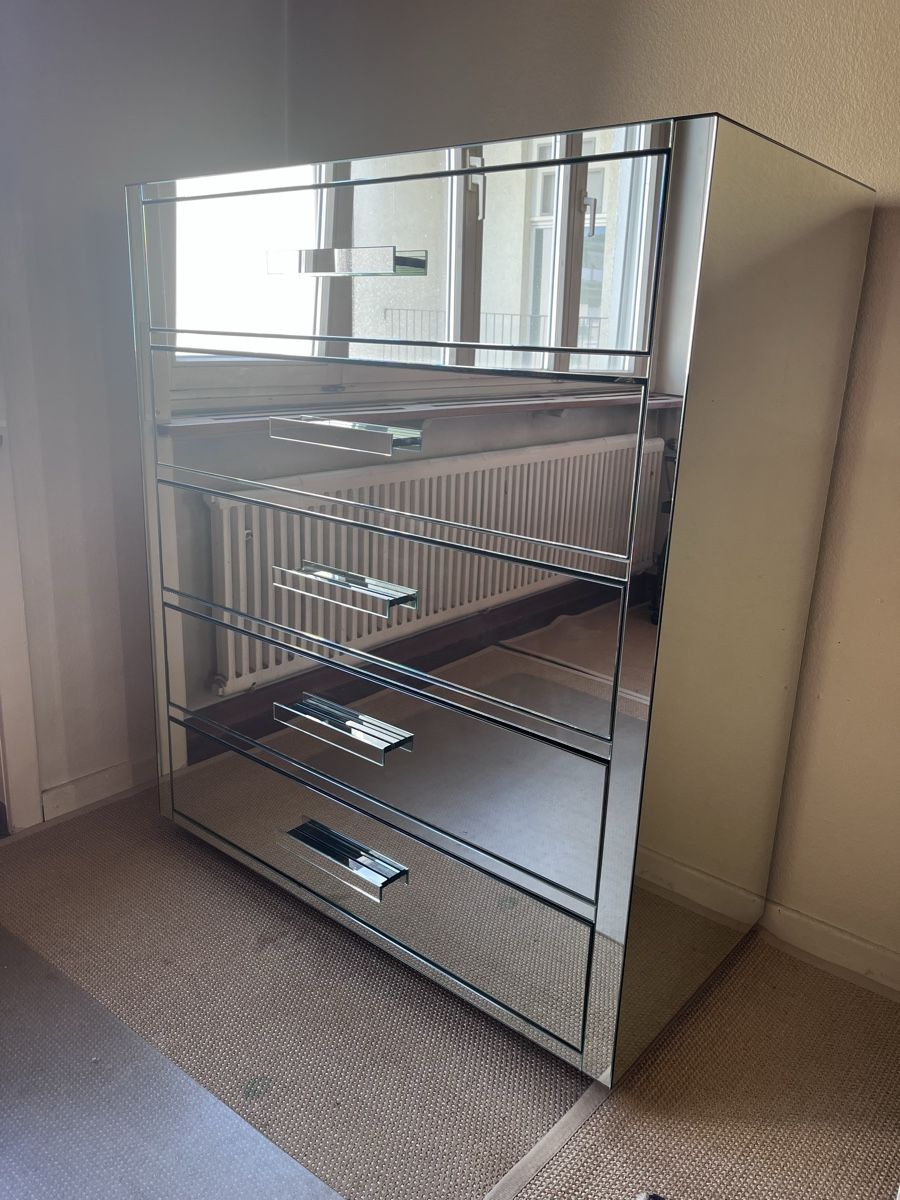 Commodes: Exklusive Kommode aus Spiegelglas – D'occasion à Zürich par all_766h 2