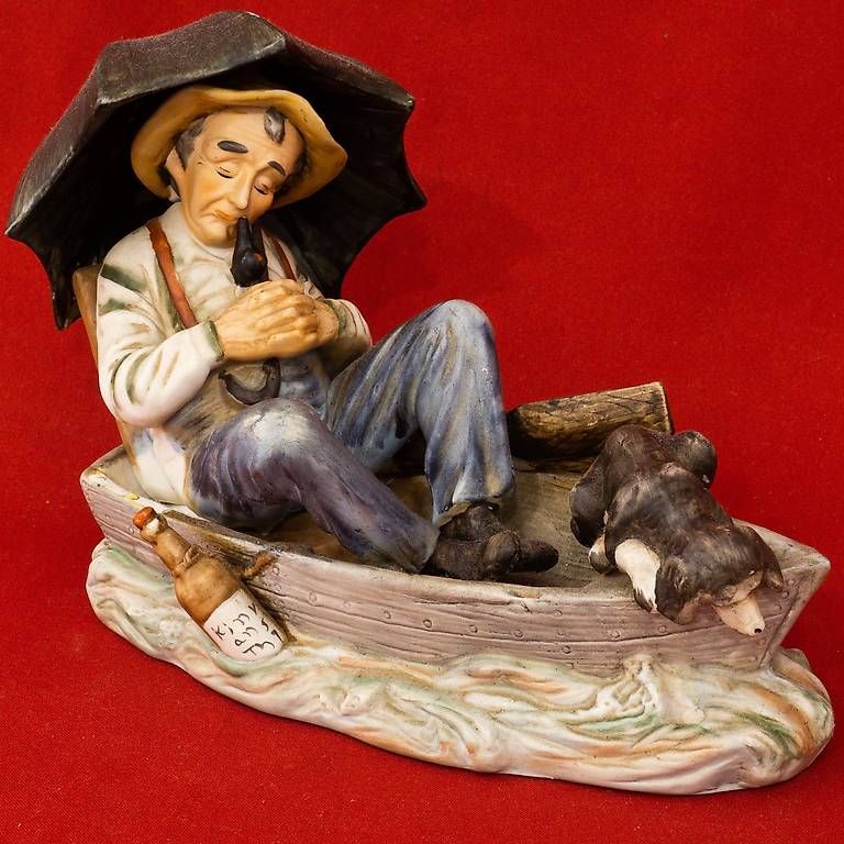 Statuette: Figur Mann im Boot mit Hund – Usato da Ascona venduto da ArtRomantica