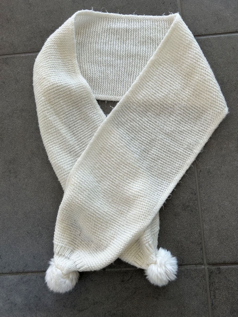 Altro abbigliamento per bambina: Kinderschal in beige von Majoral – Usato da Wohlen b. Bern venduto da Beppe99