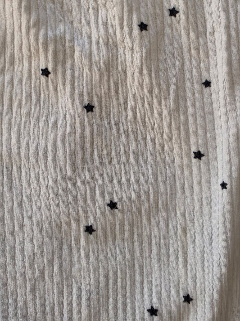 H&M Pigiama & Simili: Pyjama weiss mit Sternen Gr. 134/140 – Usato da Zürich venduto da Pemberleys 5
