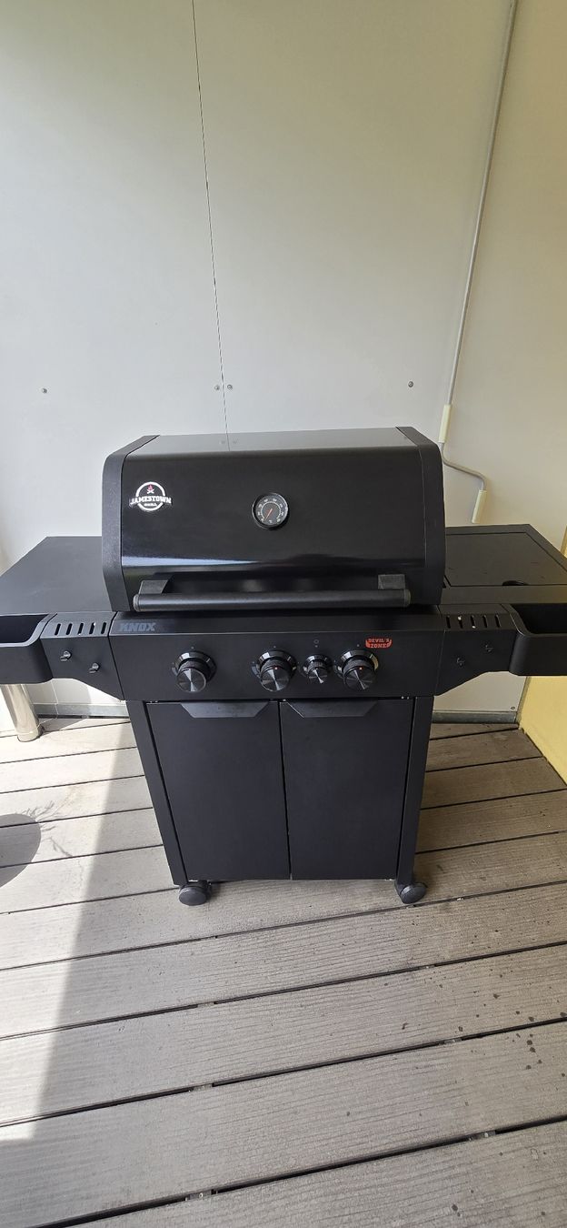 Griglie: Jamestown 3-Brenner Gasgrill Knox – Usato da Konolfingen venduto da ral_8h2m