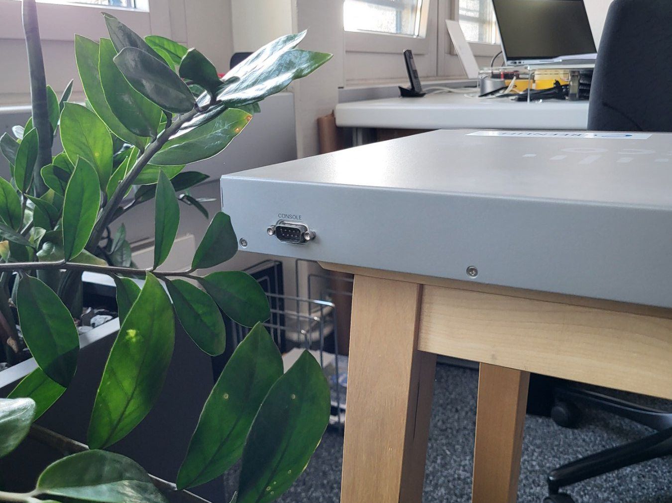 Cisco Hubs & Switches: Cisco SG300-28MP Gigabit PoE Managed Switch – Gebraucht aus Rümlang von Greenliff 4