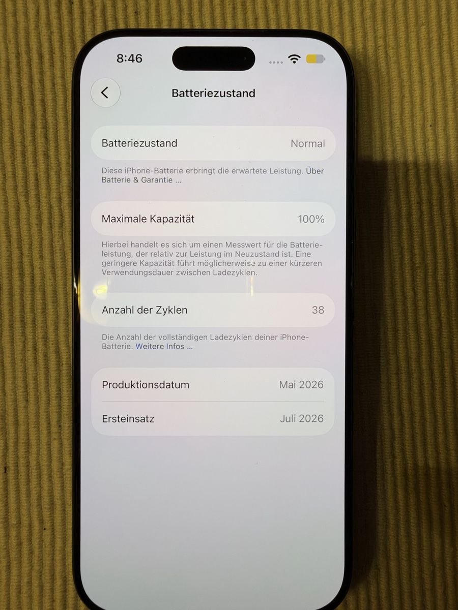 Apple Telefoni cellulari / Smartphones: Iphone 18 Pro 256GB Darkblue – Nuovo (secondo la descrizione) da Grenchen venduto da bruetsch_leonie. 3