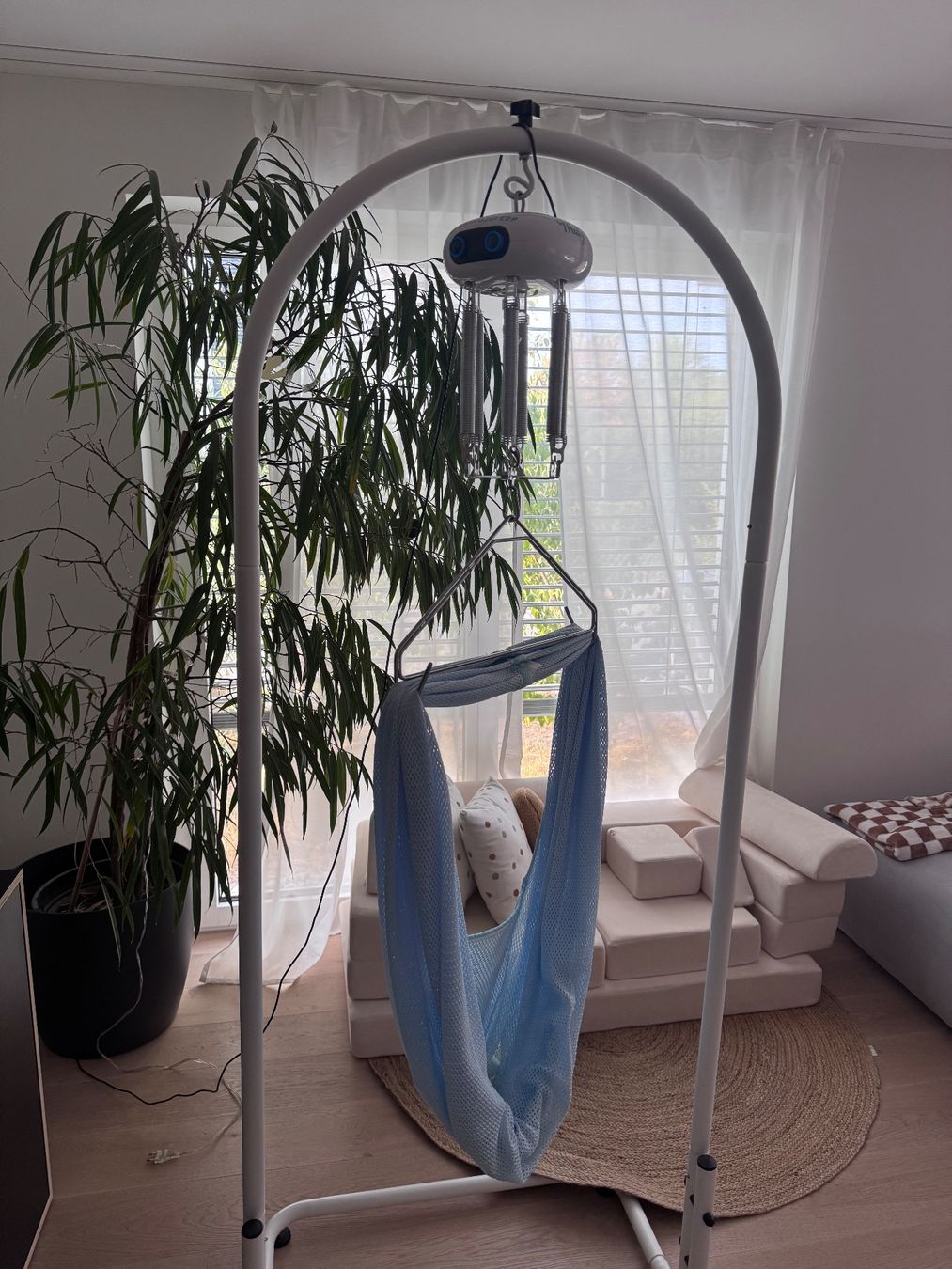 Swing2sleep Sdraiette & Sdraiette a dondolo: Federwiege Swing2sleep – Usato da Unterengstringen venduto da eme_p89n 2