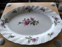 Platte mit Rosen 