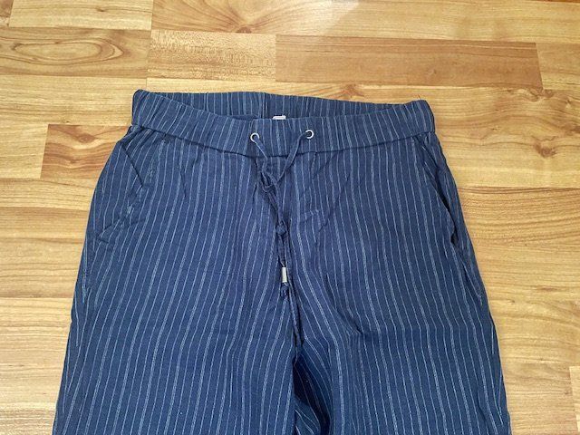 Esprit Hosen: Leichte Esprit Hose, blau gestreift, Grösse 34 – Gebraucht aus Niederweningen von sho_mb8y 1