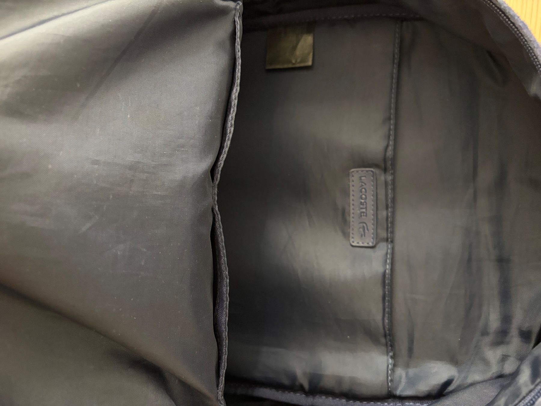 Lacoste Sacs à dos: Lacoste Rucksack dunkelblau – D'occasion à Sumvitg par r16_v6zl 3