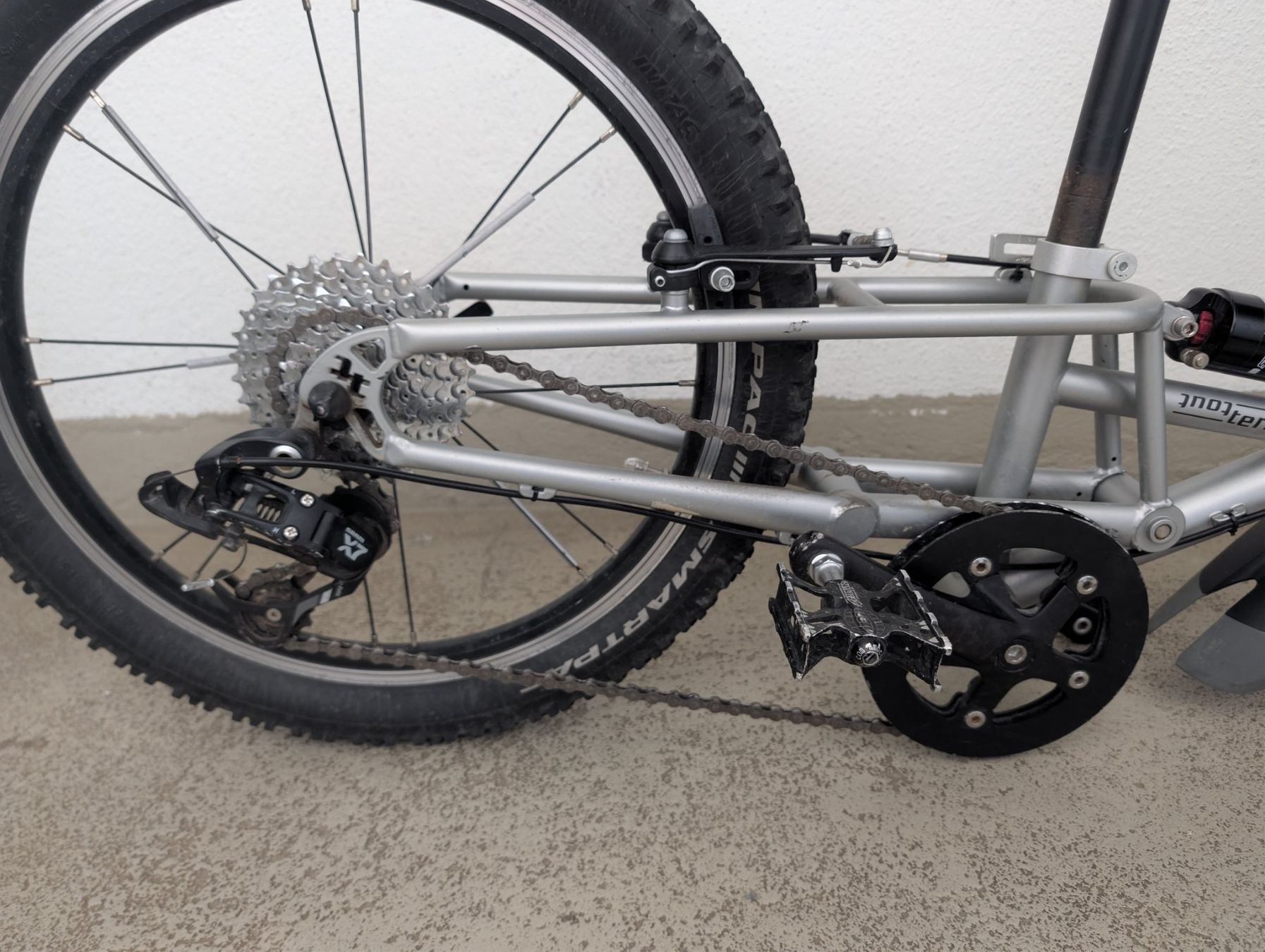 Fahrzeuge für Kinder: Tout terrain Streamliner gefedertes Windschattenvelo – Gebraucht aus Horgen von snowflakekite 3