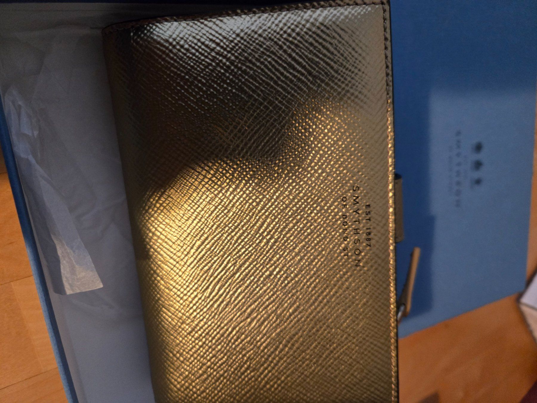 Smythson Brieftaschen: Smythson Kartenetui aus Leder, neu – Neu und originalverpackt aus Luzern von Yumbob 1