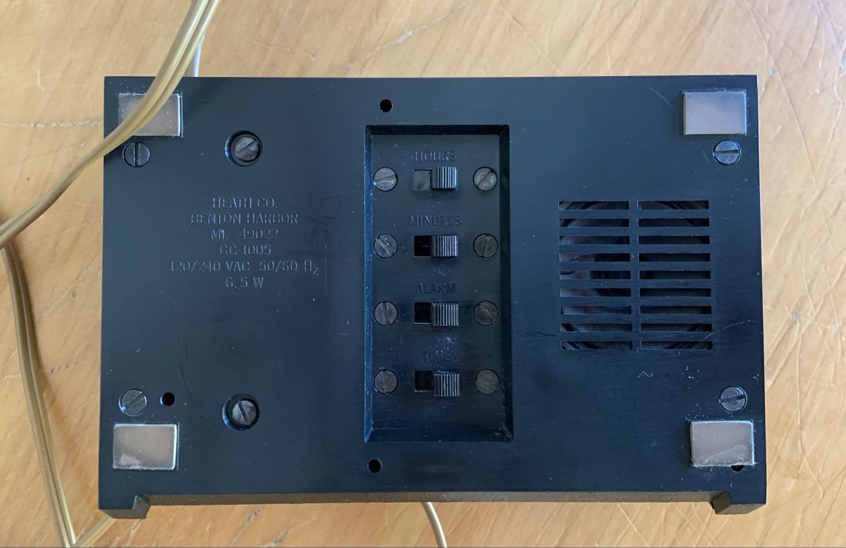 Sveglie: Digitaluhr Heathkit GC-1005 – Usato da Riehen venduto da 4dog 4