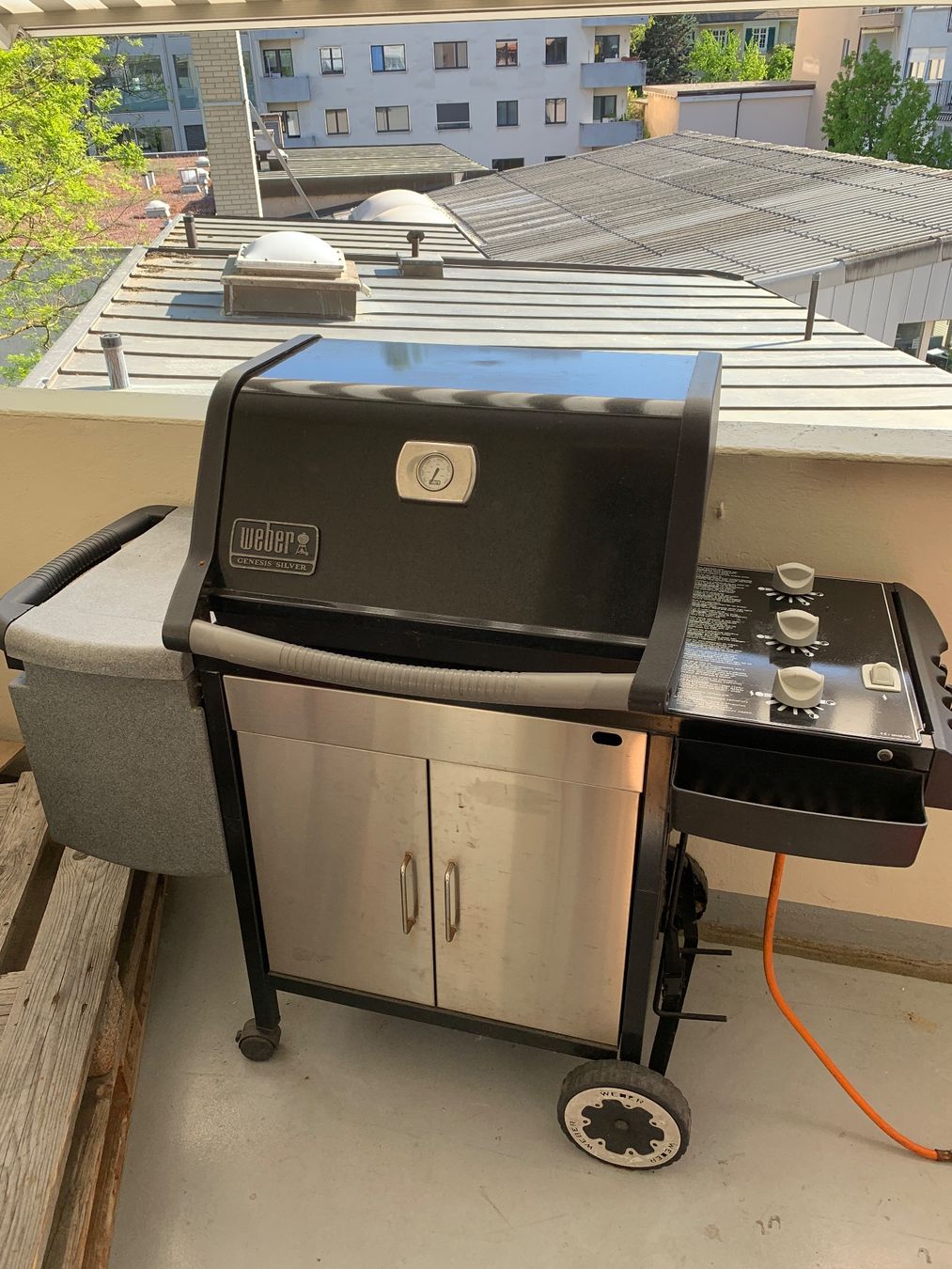 Weber Griglie: Weber Genesis Silver Gasgrill mit Abdeckung – Usato da Basel venduto da tschedi14