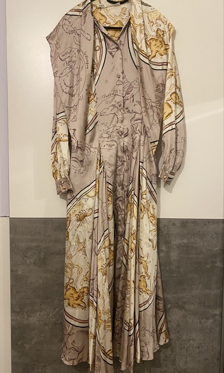 Zara Vestiti: Elegant flowy maxi dress – Nuovo (secondo la descrizione) da Montreux venduto da mar_78rw 1