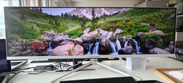 LC-Power LC-M44-DFHD-120 44 Zoll Monitor gerade - wie neu!