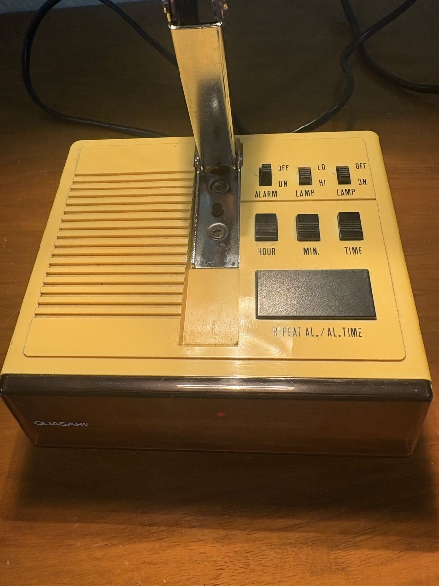 Sveglie: Réveil vintage Quasar – Usato da petit lancy venduto da FerreiraLuis 8