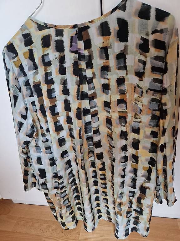 Camicette: Bluse unikat – Usato da Zofingen venduto da PiaZ0102 3