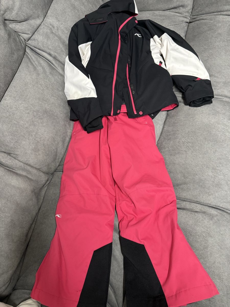 Completi: Skidress – Usato da Attiswil venduto da maialina