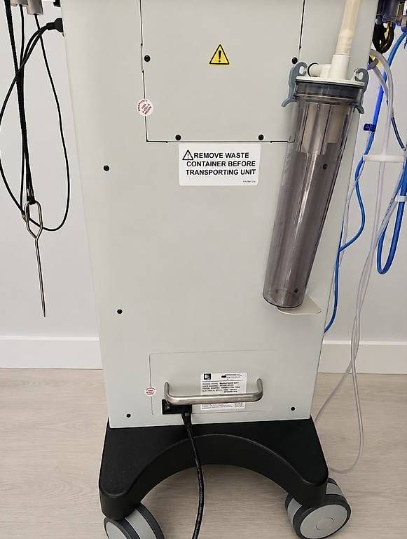 Lettini & sedie per cosmetici: HydraFacial MD System von Edge originales – Usato da Zürich venduto da ati_m8h7 4