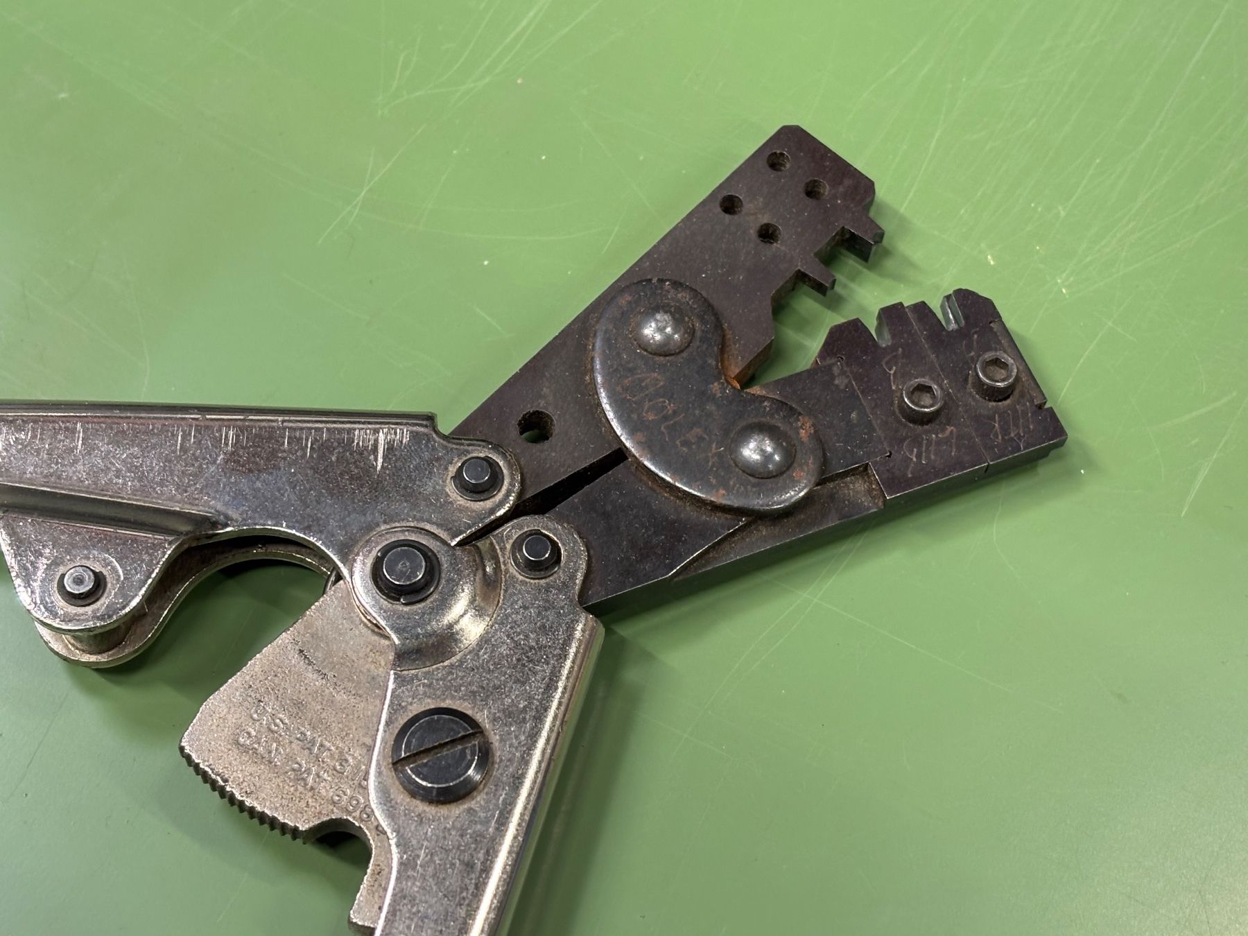 Alle Werkzeuge: Molex HTR L115 Crimpzange, Kabelschuhzange – Gebraucht aus Winterthur von ReUse_Baumarkt 6