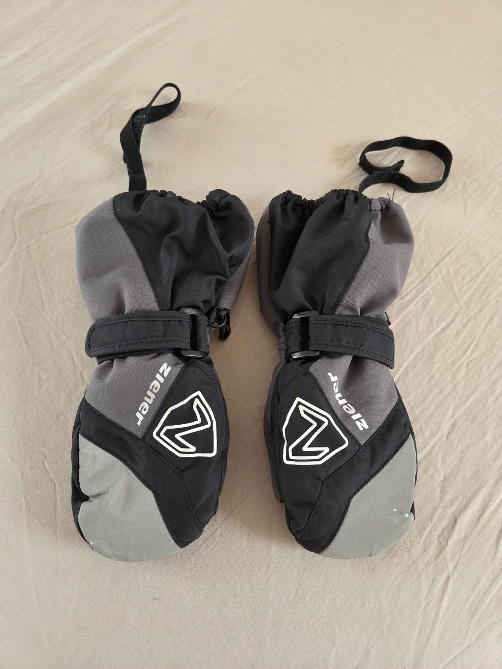 Ziener Guanti: Ziener Handschuhe Grösse 2.5 – Usato da Zeiningen venduto da Williner