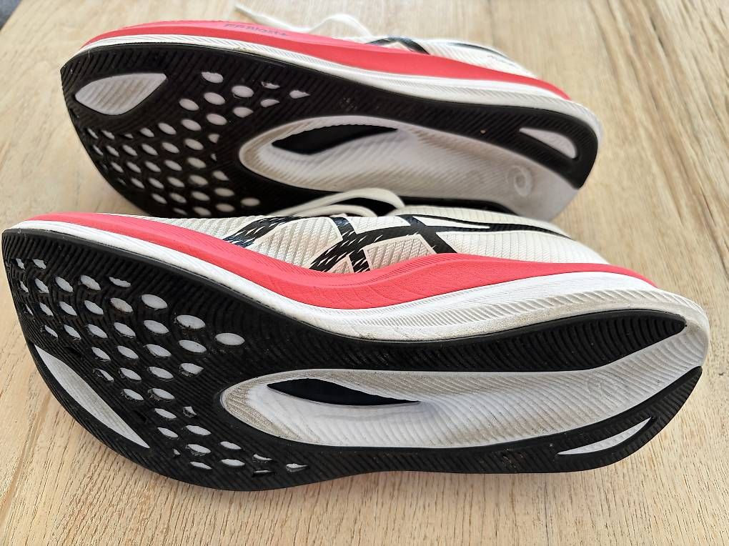 Scarpe da donna: ASICS Magic Speed Gr. 39.5 – Nuovo e nell'imballaggio originale da Lohn SH venduto da Chaeferli1303 2