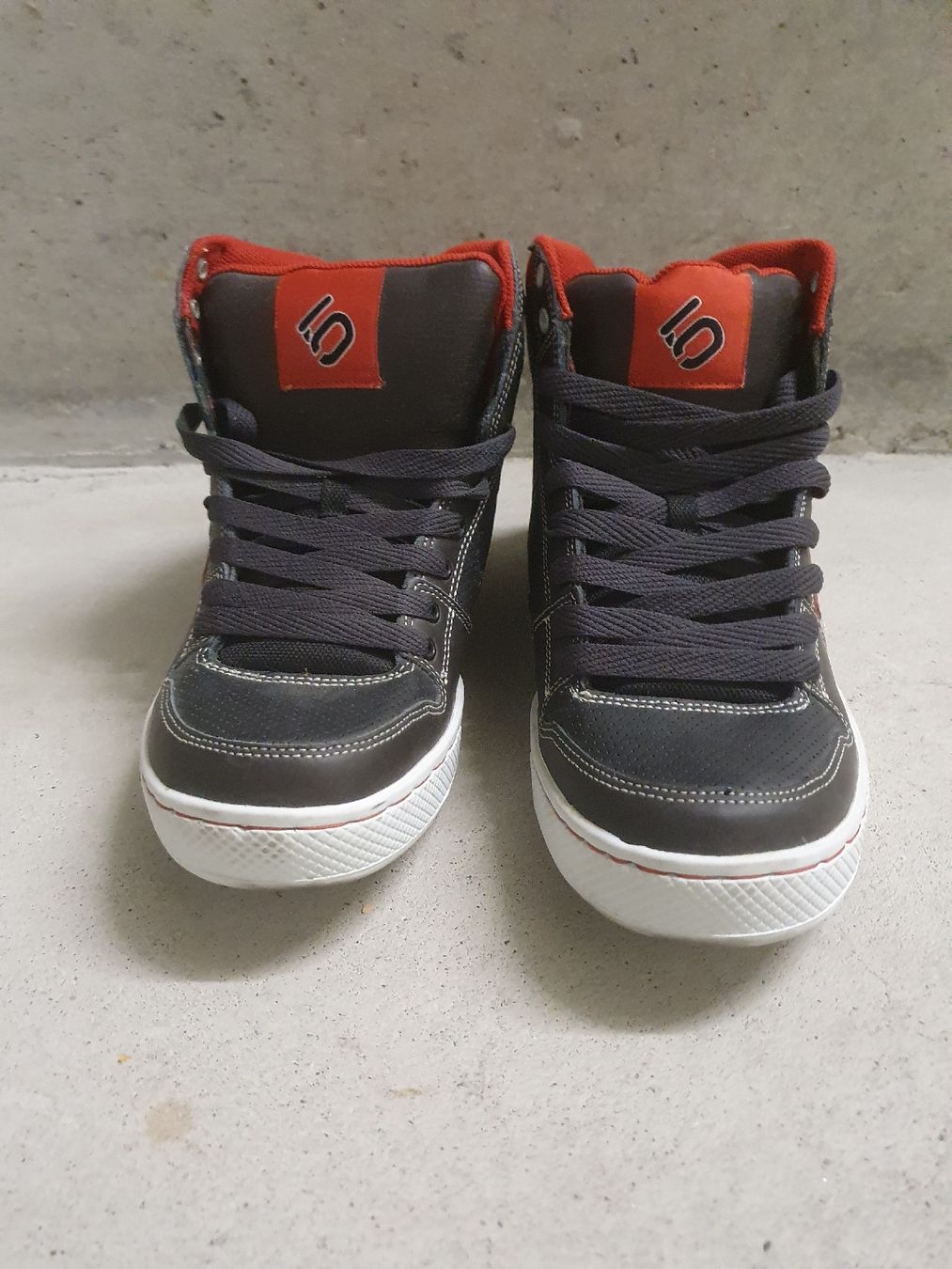 Scarpe da uomo: Five Ten 45 – Nuovo e nell'imballaggio originale da Basel venduto da germanbrickhouse 1