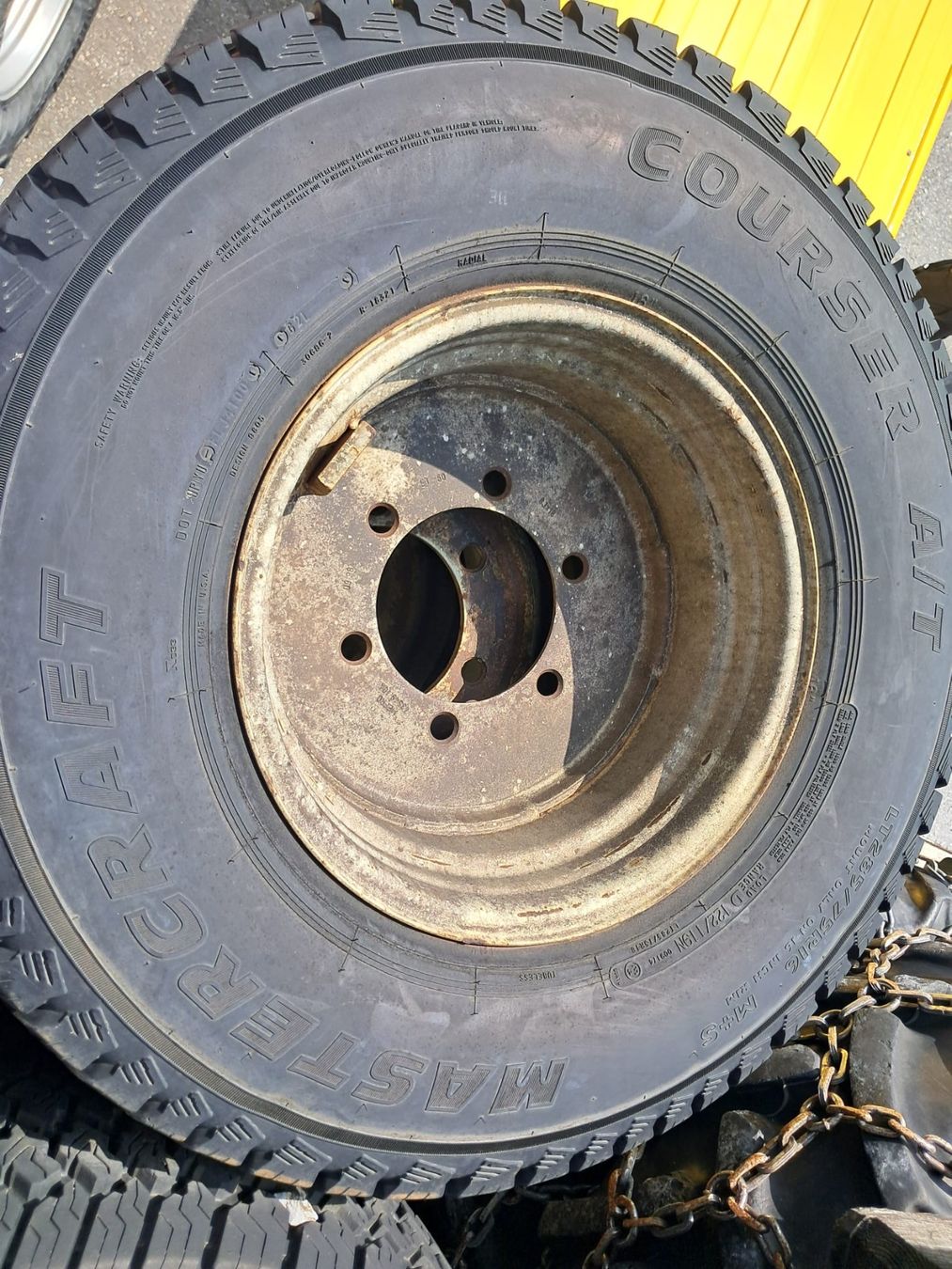 Aebi Pneumatici & Ruote complete: Kompletträder 285/75R16 – Usato da Meiringen venduto da LMMLandmaschinenGmbH 4