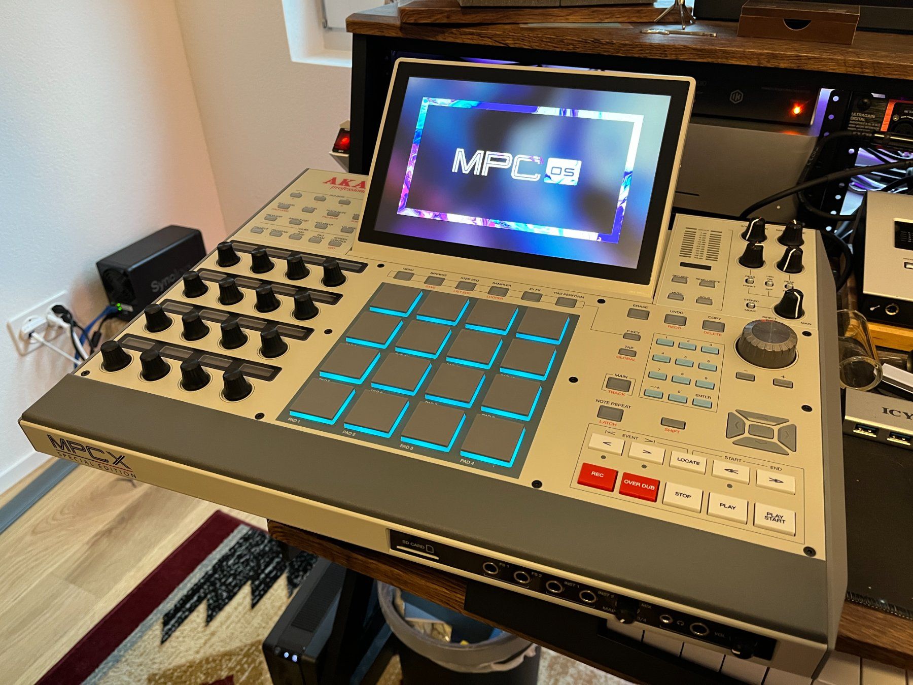 Akai Musikinstrumente: AKAI MPC X SE (Special Edition) – Gebraucht aus Naters von Jem777 6