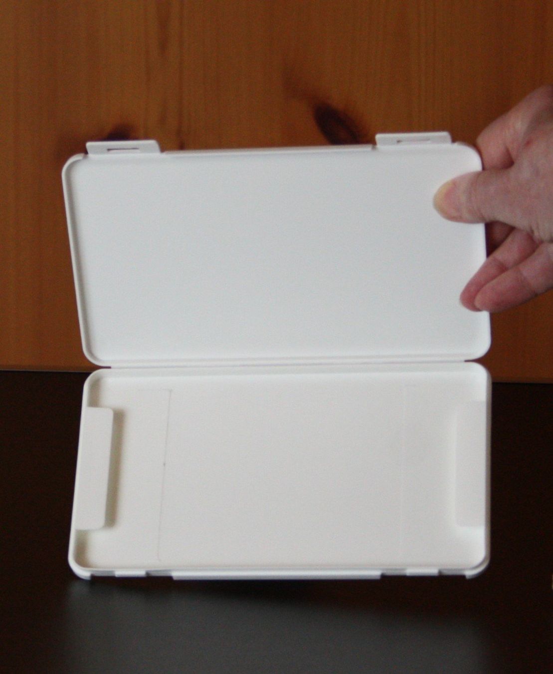 Cover & Protezioni schermo: Box Aufbewahrungsbox Case Cover weiss – Usato da Flüelen venduto da Alt-und-Neu 5