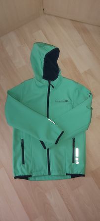 Tolle Jacke aus 1. Hand, Grösse 140