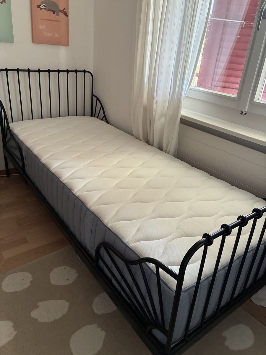 Ikea Lits: IKEA Minnen Bed frame – D'occasion à Mont-sur-Rolle par MsRVD 1
