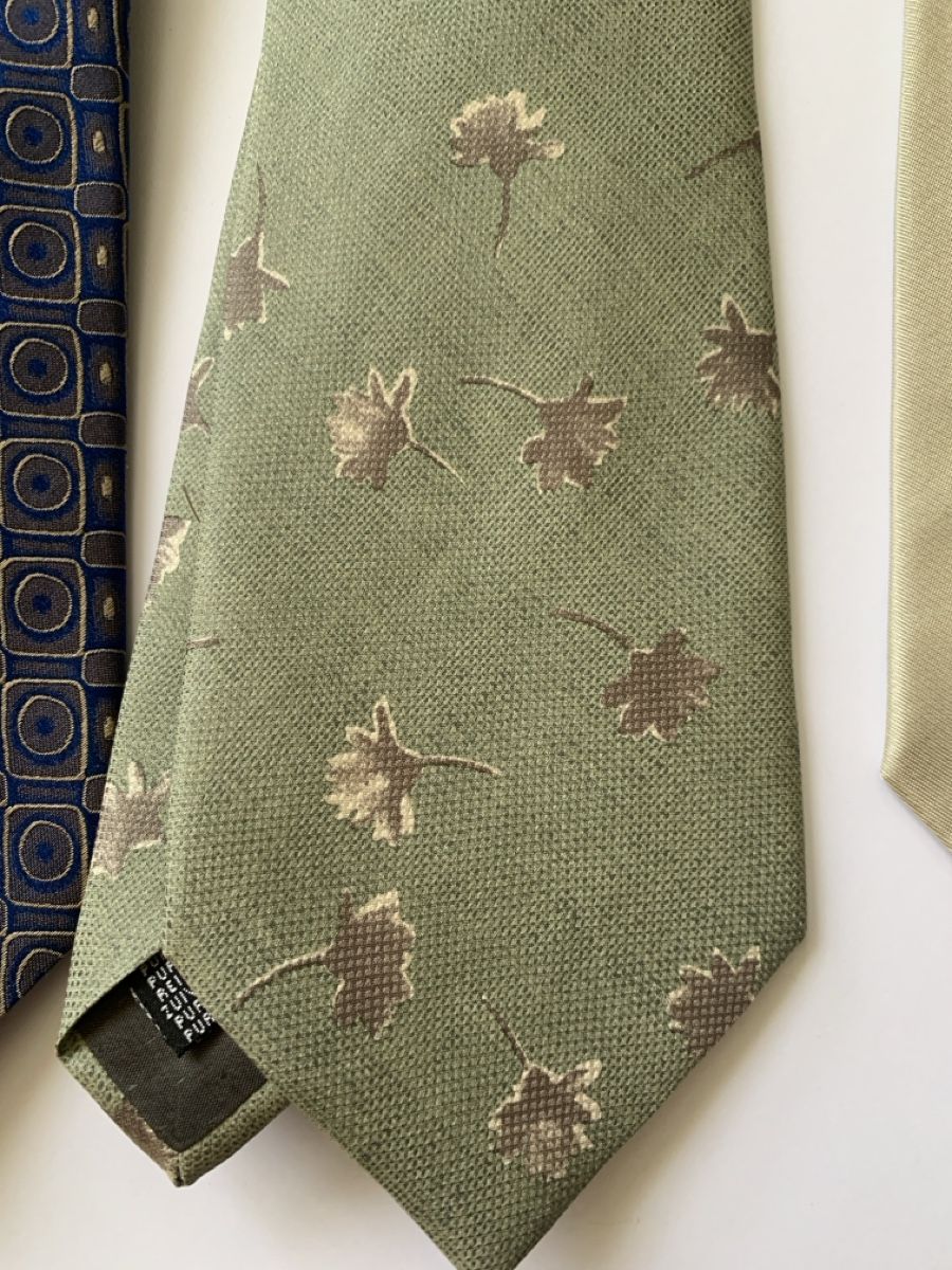 Cravatte: Elegante Herrenkrawatten – Usato da Ebikon venduto da phi_kjk8 2