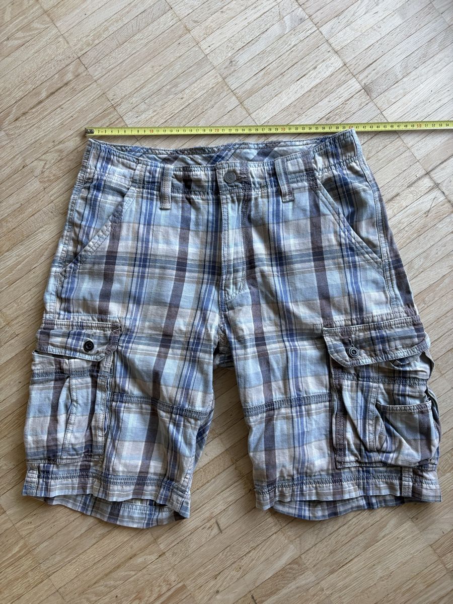 Levi's Pantaloni: Levi's Cargo Shorts, Size 32, Plaid – Usato da Nyon venduto da Iamher