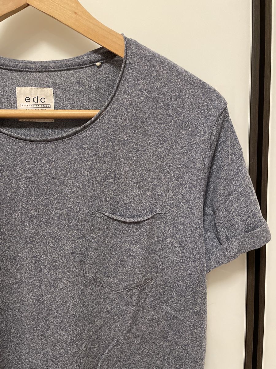Esprit T-Shirts: Esprit T-Shirt Size XS – Gebraucht aus Uznach von Player6 1
