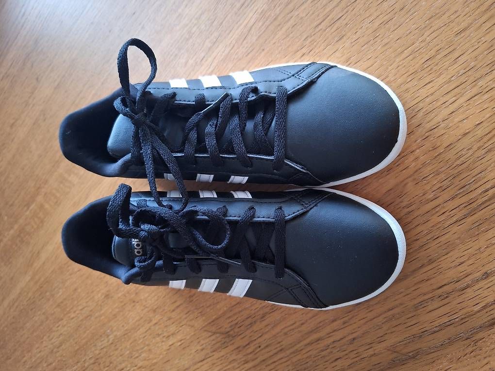 Scarpe per ragazzi: Adiddas Schuhe – Usato da Steinhuserberg venduto da Claudia0695