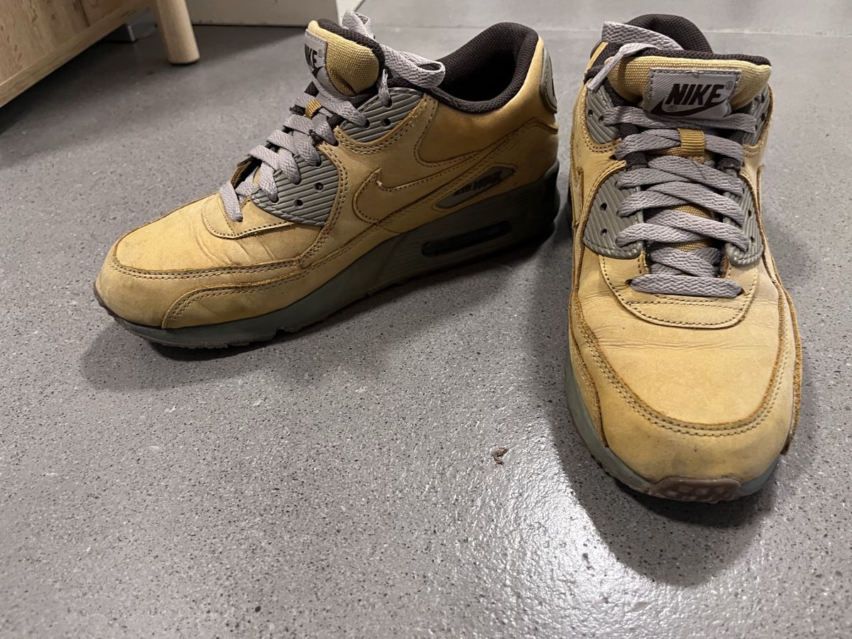 Nike Scarpe da uomo: Nike Air max gr 40.5 – Usato da Luzern venduto da Mangolina 1