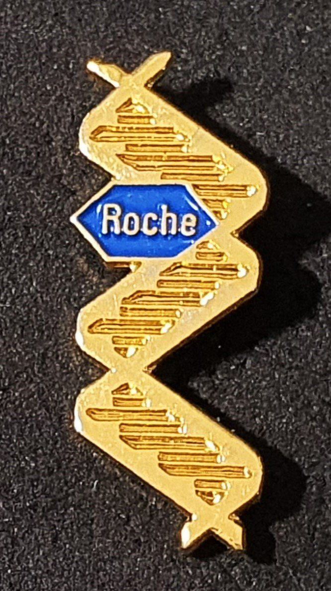 Placchette & Badge: CC796 - Pin Roche DNA Strang – Usato da Reinach BL venduto da Boston-Verkauf 1