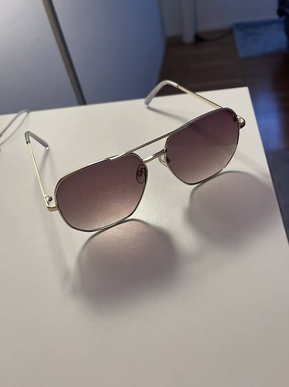 Occhiali & Lenti: Sonnenbrille – Usato da Wettingen venduto da tur_2nqw