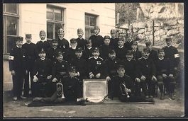 Foto-AK St. Nikola, Feuerwehrmänner zur