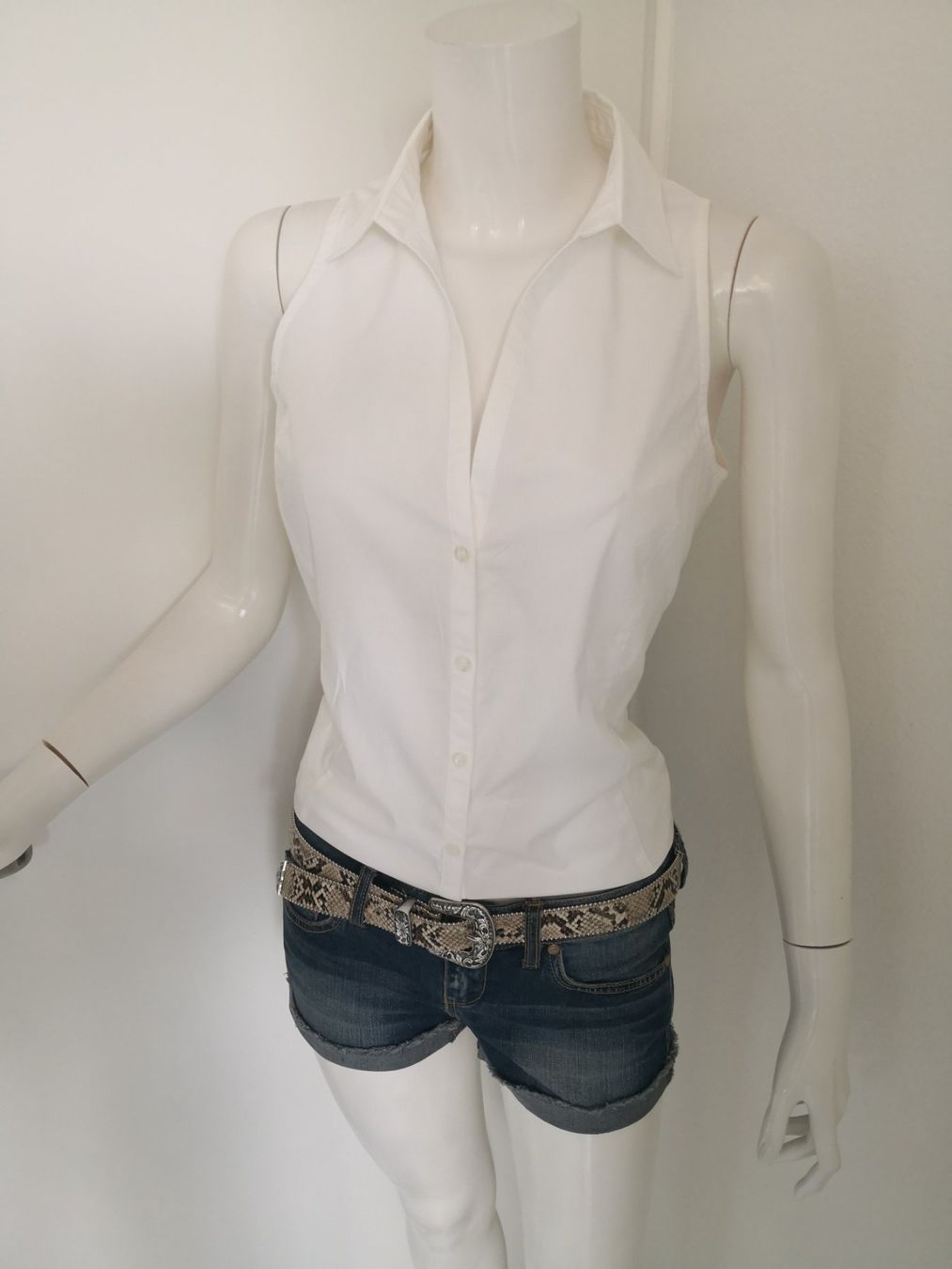 Mango Camicette: 🤩MANGO ÄRMELLOSE BLUSE WEISS & KRAGEN – Nuovo (secondo la descrizione) da Olten venduto da Naja-Twins-Twins 6