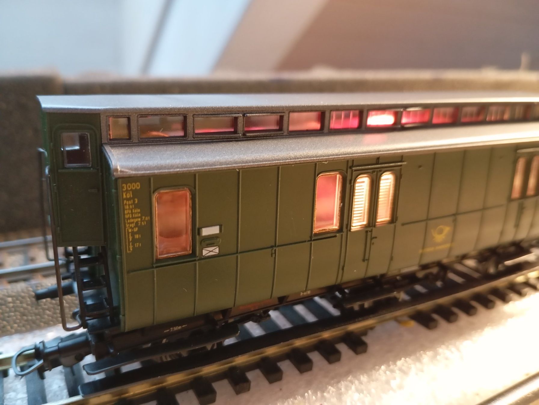 Roco Modellini di ferrovie: Roco 44509 Postwagen der Deutschen Bundespost – Usato da Bülach venduto da cann11