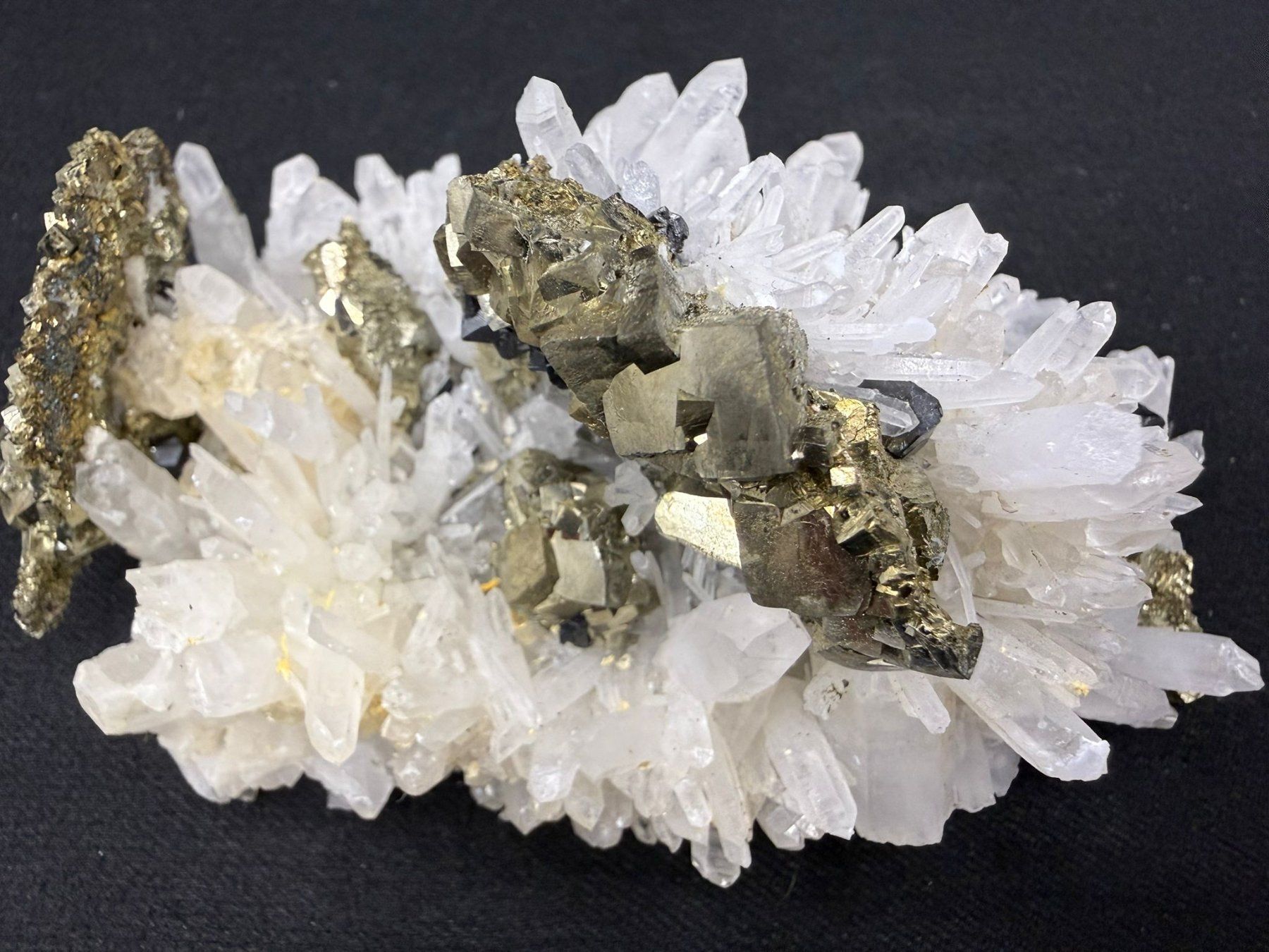 Minerali & Pietre curative: Pyrite pseudomorph after Pyrrhotit with Sphalerit – Usato da Schinznach Bad venduto da Demerald 6